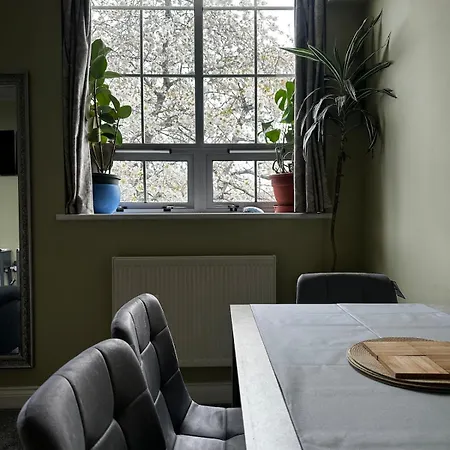 Appartement Superb Peaceful 1 Bed In St George.