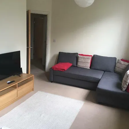 Apartamento Superb Peaceful 1 Bed In St George. *