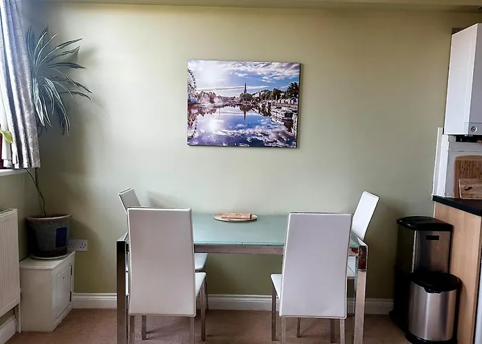 Superb Peaceful 1 Bed In St George. Apartamento *