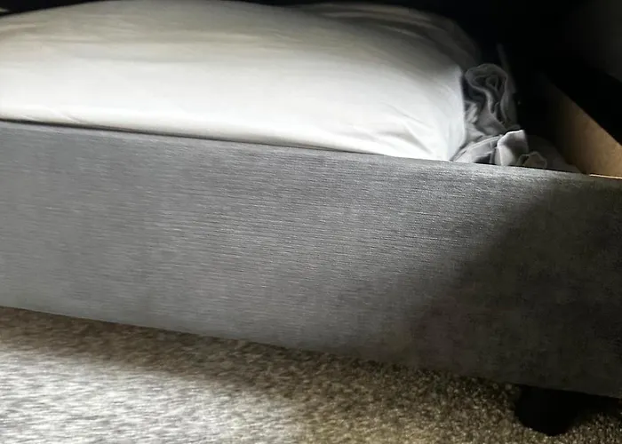 Superb Peaceful 1 Bed In St George. * ブリストル