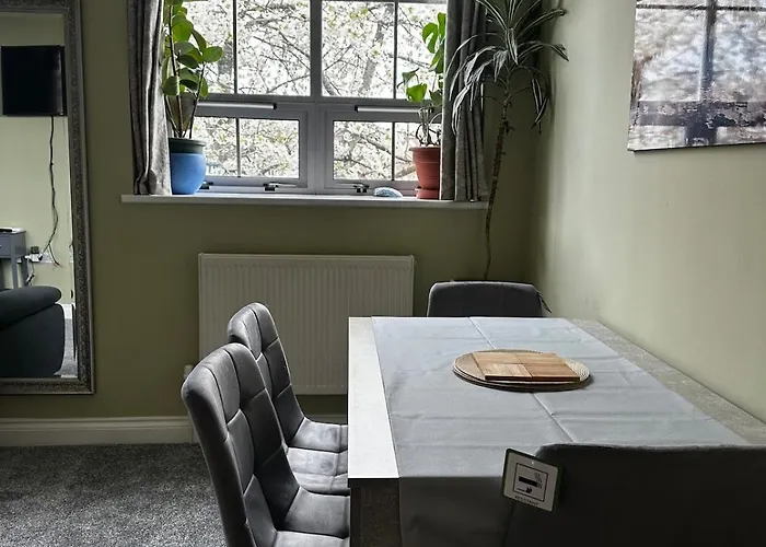 Superb Peaceful 1 Bed In St George. ブリストル