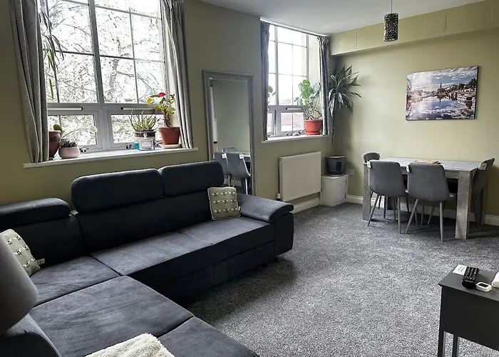 Superb Peaceful 1 Bed In St George.