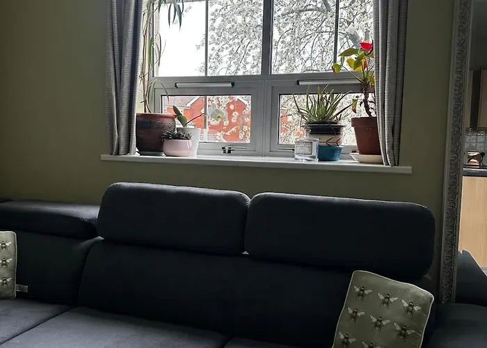 Superb Peaceful 1 Bed In St George. アパート ブリストル